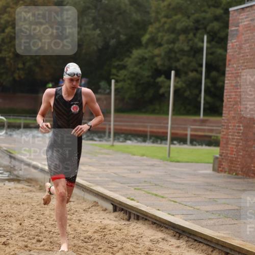13.09.2026 - Stadtparktriathlon Mo-Foto http://msf.ph/oto/10247856 13.09.2026 13:10:15 Schwimmen 1466 meine-sportfotos.de