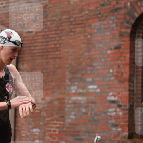 13.09.2026 - Stadtparktriathlon Mo-Foto http://msf.ph/oto/10247865 13.09.2026 13:10:17 Schwimmen 1466 meine-sportfotos.de