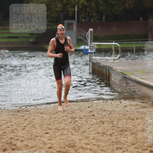 13.09.2026 - Stadtparktriathlon Mo-Foto http://msf.ph/oto/10247940 13.09.2026 13:10:43 Schwimmen 1452 meine-sportfotos.de