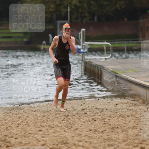 13.09.2026 - Stadtparktriathlon Mo-Foto http://msf.ph/oto/10247942 13.09.2026 13:10:43 Schwimmen 1452 meine-sportfotos.de