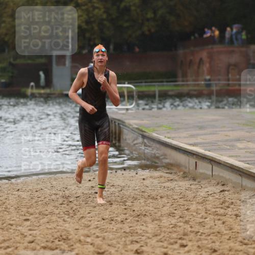 13.09.2026 - Stadtparktriathlon Mo-Foto http://msf.ph/oto/10247946 13.09.2026 13:10:44 Schwimmen 1452 meine-sportfotos.de