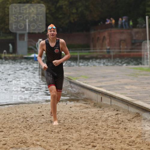 13.09.2026 - Stadtparktriathlon Mo-Foto http://msf.ph/oto/10247948 13.09.2026 13:10:44 Schwimmen 1452 meine-sportfotos.de