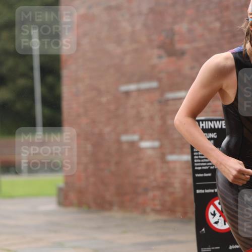 13.09.2026 - Stadtparktriathlon Mo-Foto http://msf.ph/oto/10247963 13.09.2026 13:10:47 Schwimmen 1452 meine-sportfotos.de