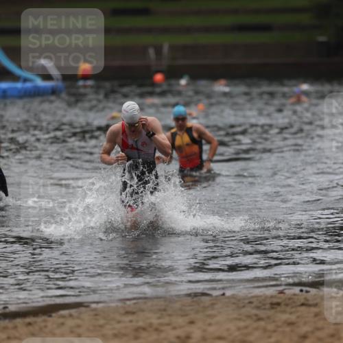13.09.2026 - Stadtparktriathlon Mo-Foto http://msf.ph/oto/10247976 13.09.2026 13:11:07 Schwimmen 1446, 1447, 1457 meine-sportfotos.de
