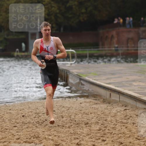 13.09.2026 - Stadtparktriathlon Mo-Foto http://msf.ph/oto/10247995 13.09.2026 13:11:12 Schwimmen 1446, 1447, 1457 meine-sportfotos.de
