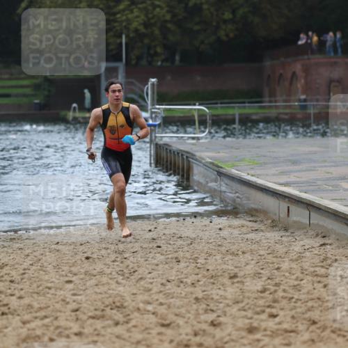 13.09.2026 - Stadtparktriathlon Mo-Foto http://msf.ph/oto/10248010 13.09.2026 13:11:16 Schwimmen 1446, 1447, 1457 meine-sportfotos.de