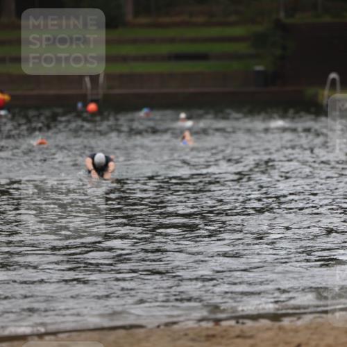 13.09.2026 - Stadtparktriathlon Mo-Foto http://msf.ph/oto/10248029 13.09.2026 13:11:23 Schwimmen  meine-sportfotos.de