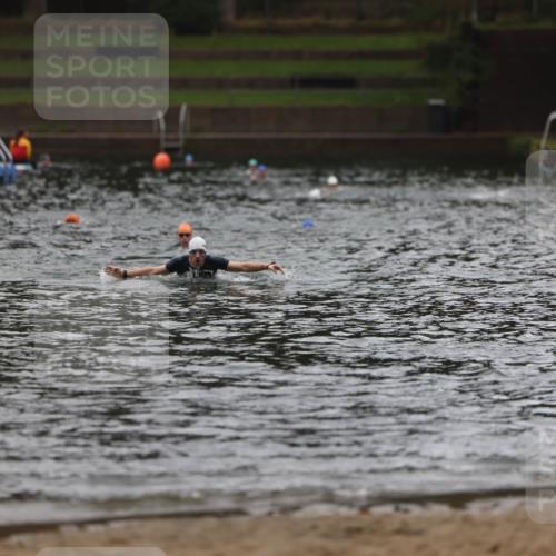 13.09.2026 - Stadtparktriathlon Mo-Foto http://msf.ph/oto/10248031 13.09.2026 13:11:25 Schwimmen  meine-sportfotos.de