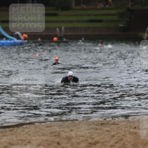 13.09.2026 - Stadtparktriathlon Mo-Foto http://msf.ph/oto/10248045 13.09.2026 13:11:33 Schwimmen 1475 meine-sportfotos.de