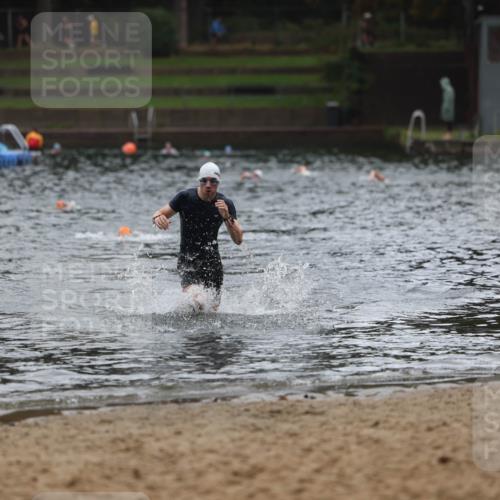13.09.2026 - Stadtparktriathlon Mo-Foto http://msf.ph/oto/10248054 13.09.2026 13:11:36 Schwimmen 1475 meine-sportfotos.de