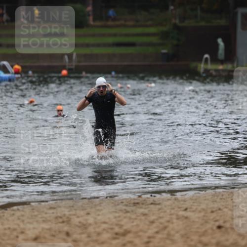 13.09.2026 - Stadtparktriathlon Mo-Foto http://msf.ph/oto/10248056 13.09.2026 13:11:36 Schwimmen 1475 meine-sportfotos.de