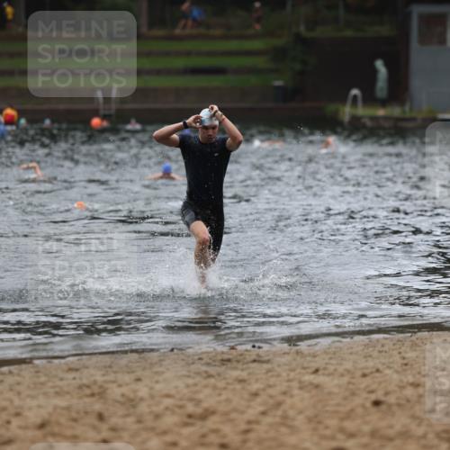 13.09.2026 - Stadtparktriathlon Mo-Foto http://msf.ph/oto/10248059 13.09.2026 13:11:37 Schwimmen 1475 meine-sportfotos.de