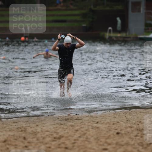13.09.2026 - Stadtparktriathlon Mo-Foto http://msf.ph/oto/10248061 13.09.2026 13:11:37 Schwimmen 1475 meine-sportfotos.de
