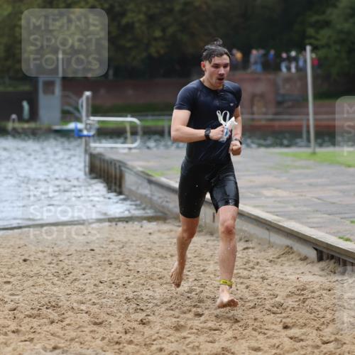 13.09.2026 - Stadtparktriathlon Mo-Foto http://msf.ph/oto/10248084 13.09.2026 13:11:42 Schwimmen 1433, 1475, 1477 meine-sportfotos.de