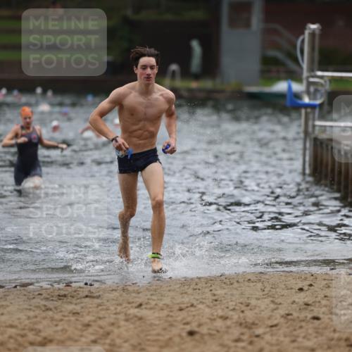 13.09.2026 - Stadtparktriathlon Mo-Foto http://msf.ph/oto/10248132 13.09.2026 13:11:59 Schwimmen 1467, 1472 meine-sportfotos.de