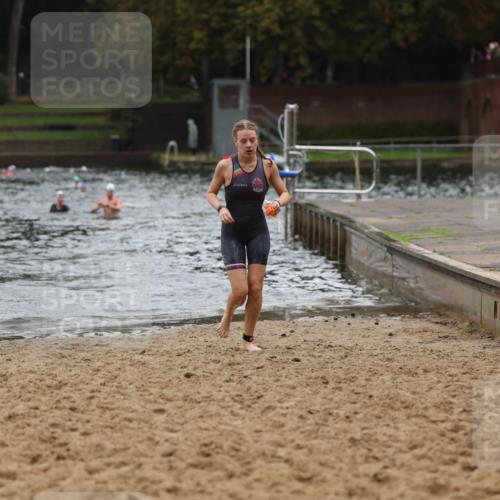 13.09.2026 - Stadtparktriathlon Mo-Foto http://msf.ph/oto/10248173 13.09.2026 13:12:10 Schwimmen 1472 meine-sportfotos.de