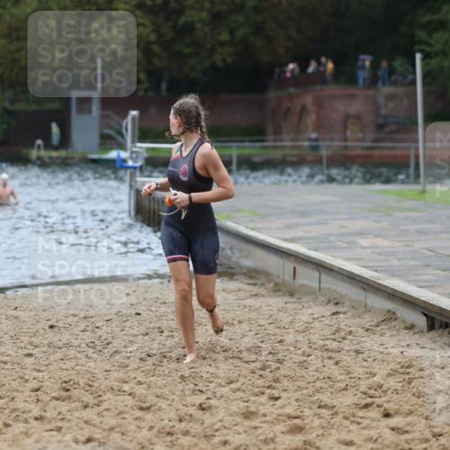 13.09.2026 - Stadtparktriathlon Mo-Foto http://msf.ph/oto/10248180 13.09.2026 13:12:11 Schwimmen 1472 meine-sportfotos.de