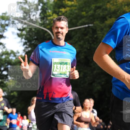 13.09.2026 - 21. swb-Marathon Bremen TobiasT http://msf.ph/oto/10248186 13.09.2026 12:10:53 Laufen 13183 meine-sportfotos.de