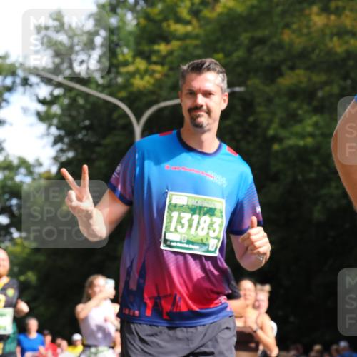 13.09.2026 - 21. swb-Marathon Bremen TobiasT http://msf.ph/oto/10248205 13.09.2026 12:10:53 Laufen 24, 13183 meine-sportfotos.de