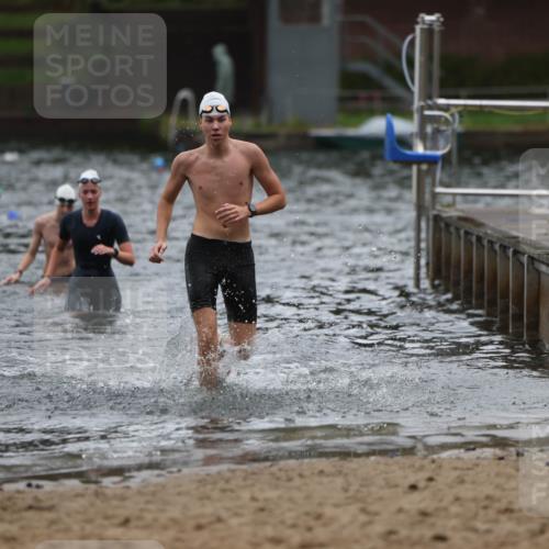 13.09.2026 - Stadtparktriathlon Mo-Foto http://msf.ph/oto/10248208 13.09.2026 13:12:26 Schwimmen 1456, 1468 meine-sportfotos.de