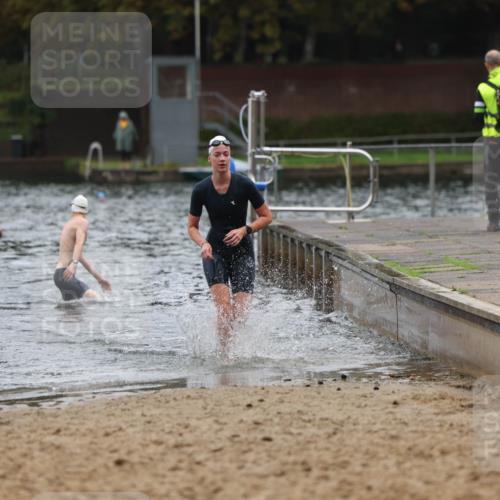 13.09.2026 - Stadtparktriathlon Mo-Foto http://msf.ph/oto/10248237 13.09.2026 13:12:32 Schwimmen 1456, 1468, 1471 meine-sportfotos.de