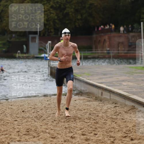 13.09.2026 - Stadtparktriathlon Mo-Foto http://msf.ph/oto/10248276 13.09.2026 13:12:41 Schwimmen 1429, 1471 meine-sportfotos.de
