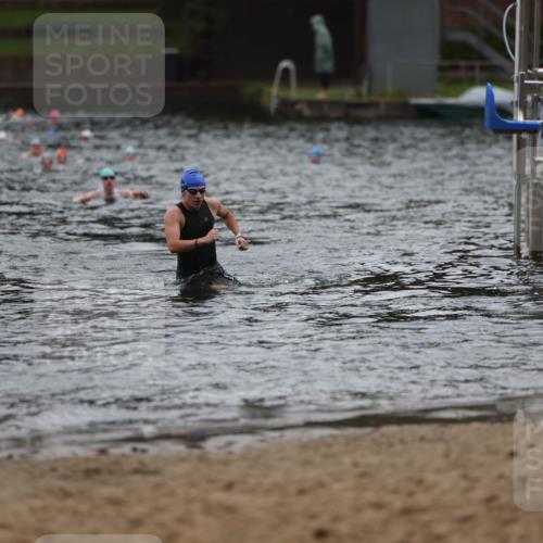 13.09.2026 - Stadtparktriathlon Mo-Foto http://msf.ph/oto/10248286 13.09.2026 13:12:48 Schwimmen 1429 meine-sportfotos.de