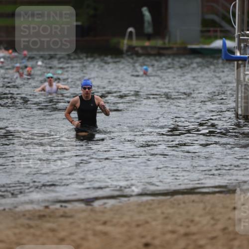 13.09.2026 - Stadtparktriathlon Mo-Foto http://msf.ph/oto/10248288 13.09.2026 13:12:48 Schwimmen 1429 meine-sportfotos.de