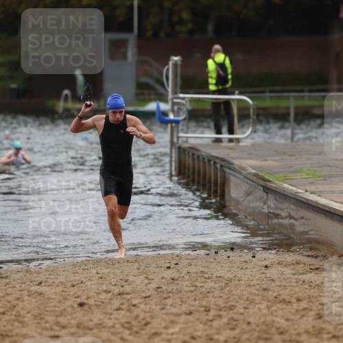 13.09.2026 - Stadtparktriathlon Mo-Foto http://msf.ph/oto/10248305 13.09.2026 13:12:54 Schwimmen 1429 meine-sportfotos.de