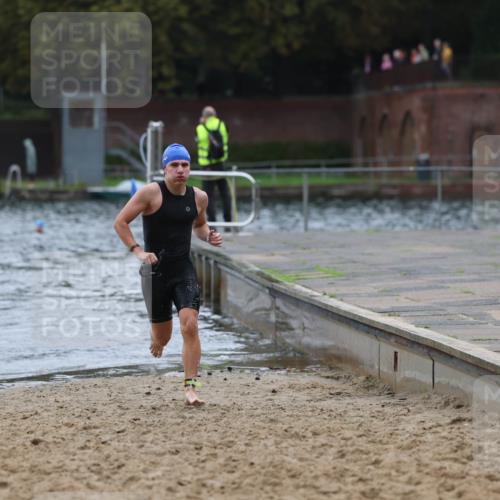 13.09.2026 - Stadtparktriathlon Mo-Foto http://msf.ph/oto/10248307 13.09.2026 13:12:55 Schwimmen 1429 meine-sportfotos.de