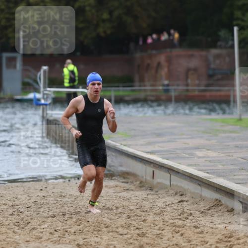 13.09.2026 - Stadtparktriathlon Mo-Foto http://msf.ph/oto/10248311 13.09.2026 13:12:55 Schwimmen 1429 meine-sportfotos.de