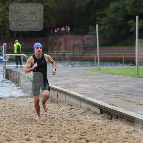 13.09.2026 - Stadtparktriathlon Mo-Foto http://msf.ph/oto/10248312 13.09.2026 13:12:55 Schwimmen 1429 meine-sportfotos.de
