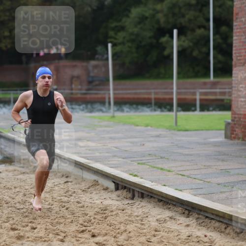 13.09.2026 - Stadtparktriathlon Mo-Foto http://msf.ph/oto/10248314 13.09.2026 13:12:56 Schwimmen 1429, 1442 meine-sportfotos.de