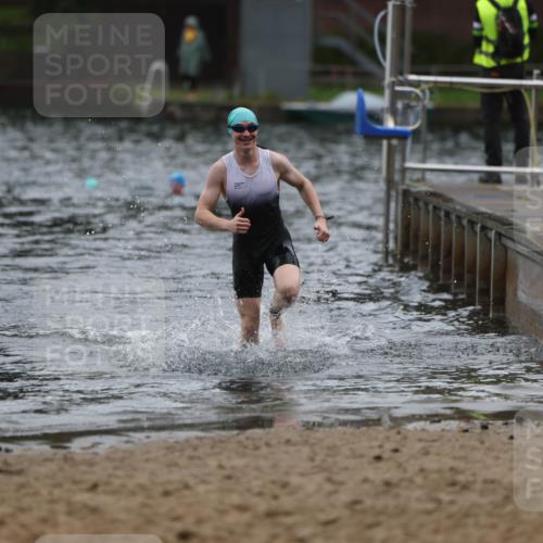 13.09.2026 - Stadtparktriathlon Mo-Foto http://msf.ph/oto/10248326 13.09.2026 13:13:06 Schwimmen 1442 meine-sportfotos.de