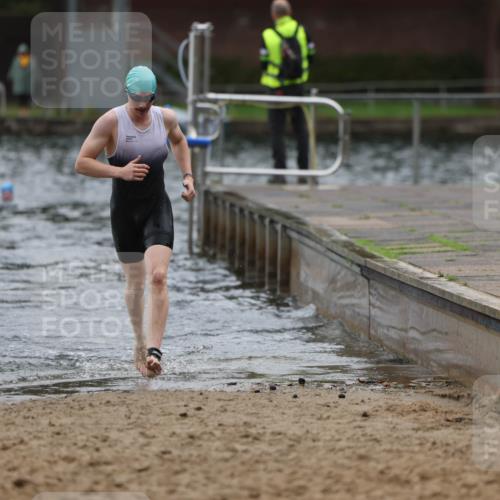 13.09.2026 - Stadtparktriathlon Mo-Foto http://msf.ph/oto/10248333 13.09.2026 13:13:07 Schwimmen 1442 meine-sportfotos.de