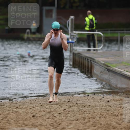 13.09.2026 - Stadtparktriathlon Mo-Foto http://msf.ph/oto/10248339 13.09.2026 13:13:08 Schwimmen 1442 meine-sportfotos.de