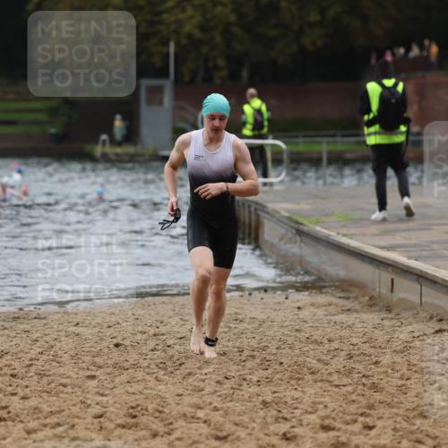 13.09.2026 - Stadtparktriathlon Mo-Foto http://msf.ph/oto/10248346 13.09.2026 13:13:10 Schwimmen 1442 meine-sportfotos.de