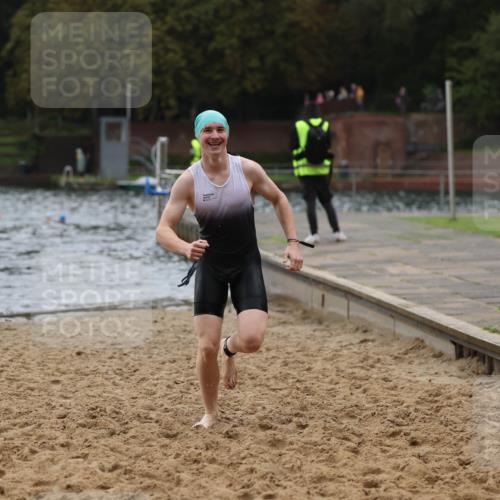 13.09.2026 - Stadtparktriathlon Mo-Foto http://msf.ph/oto/10248351 13.09.2026 13:13:11 Schwimmen 1442 meine-sportfotos.de