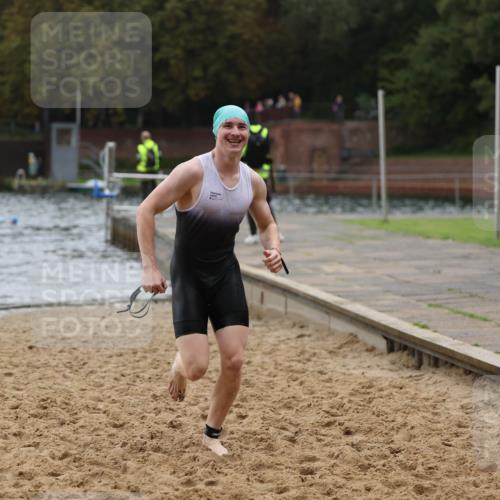 13.09.2026 - Stadtparktriathlon Mo-Foto http://msf.ph/oto/10248353 13.09.2026 13:13:11 Schwimmen 1442 meine-sportfotos.de