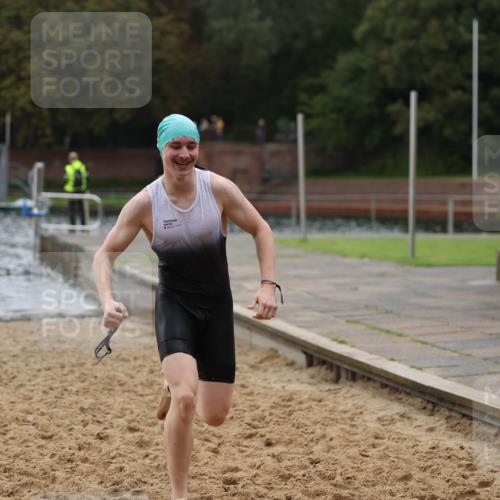 13.09.2026 - Stadtparktriathlon Mo-Foto http://msf.ph/oto/10248356 13.09.2026 13:13:11 Schwimmen 1442 meine-sportfotos.de
