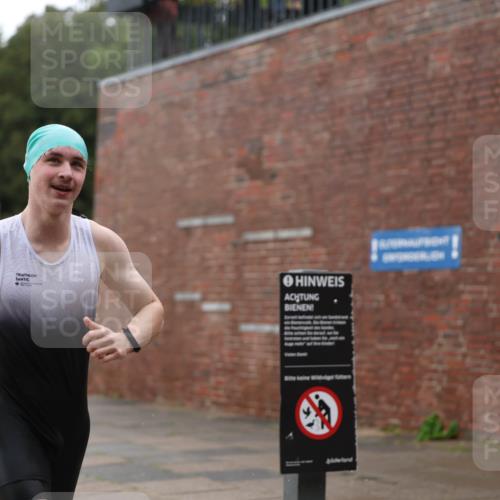 13.09.2026 - Stadtparktriathlon Mo-Foto http://msf.ph/oto/10248360 13.09.2026 13:13:12 Schwimmen 1442 meine-sportfotos.de
