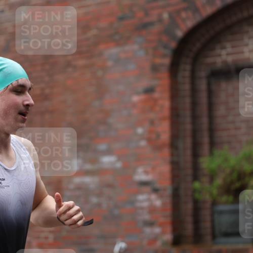 13.09.2026 - Stadtparktriathlon Mo-Foto http://msf.ph/oto/10248363 13.09.2026 13:13:13 Schwimmen 1442 meine-sportfotos.de