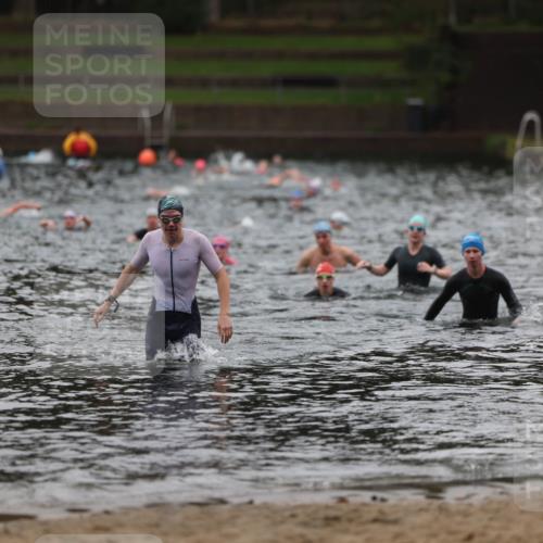 13.09.2026 - Stadtparktriathlon Mo-Foto http://msf.ph/oto/10248384 13.09.2026 13:13:25 Schwimmen 1438, 1439 meine-sportfotos.de