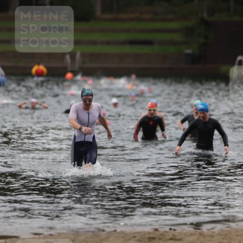 13.09.2026 - Stadtparktriathlon Mo-Foto http://msf.ph/oto/10248391 13.09.2026 13:13:26 Schwimmen 1438, 1439 meine-sportfotos.de