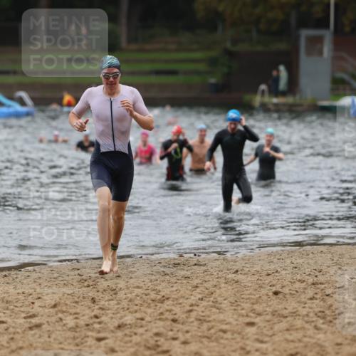 13.09.2026 - Stadtparktriathlon Mo-Foto http://msf.ph/oto/10248412 13.09.2026 13:13:32 Schwimmen 1430, 1438, 1439, 1444 meine-sportfotos.de