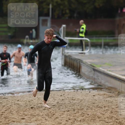 13.09.2026 - Stadtparktriathlon Mo-Foto http://msf.ph/oto/10248437 13.09.2026 13:13:37 Schwimmen 1430, 1436, 1438, 1439, 1444, 1458, 1463 meine-sportfotos.de