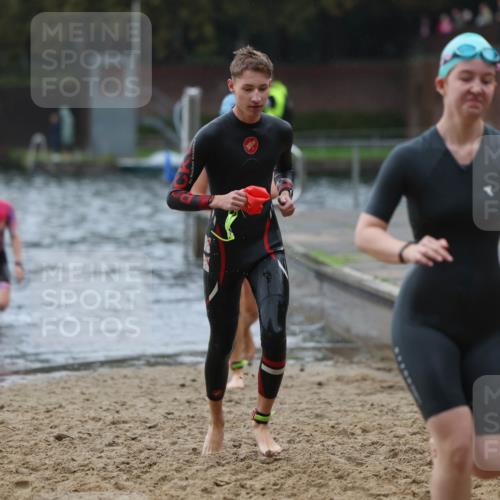 13.09.2026 - Stadtparktriathlon Mo-Foto http://msf.ph/oto/10248464 13.09.2026 13:13:44 Schwimmen 1430, 1436, 1444, 1458, 1463 meine-sportfotos.de