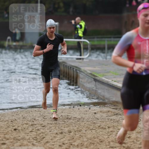 13.09.2026 - Stadtparktriathlon Mo-Foto http://msf.ph/oto/10248486 13.09.2026 13:13:50 Schwimmen 1436, 1458, 1463 meine-sportfotos.de