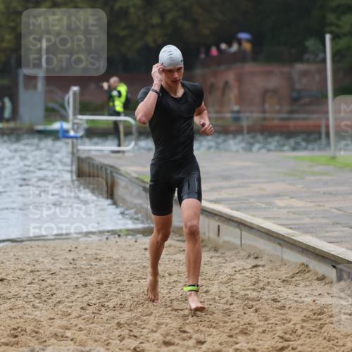 13.09.2026 - Stadtparktriathlon Mo-Foto http://msf.ph/oto/10248492 13.09.2026 13:13:51 Schwimmen 1436, 1448, 1458, 1463 meine-sportfotos.de
