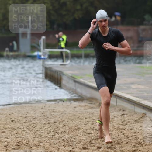 13.09.2026 - Stadtparktriathlon Mo-Foto http://msf.ph/oto/10248494 13.09.2026 13:13:52 Schwimmen 1448, 1458, 1463 meine-sportfotos.de